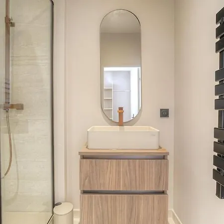 Joli T2, Bien Equipe, Saint-didier Apartment *
